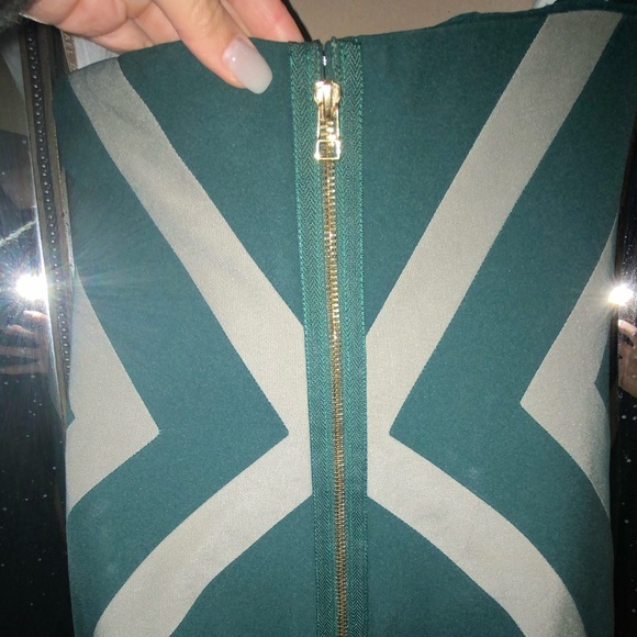 Emerald Green Silk Mikael D Gown size 2 - Picture 7 of 8